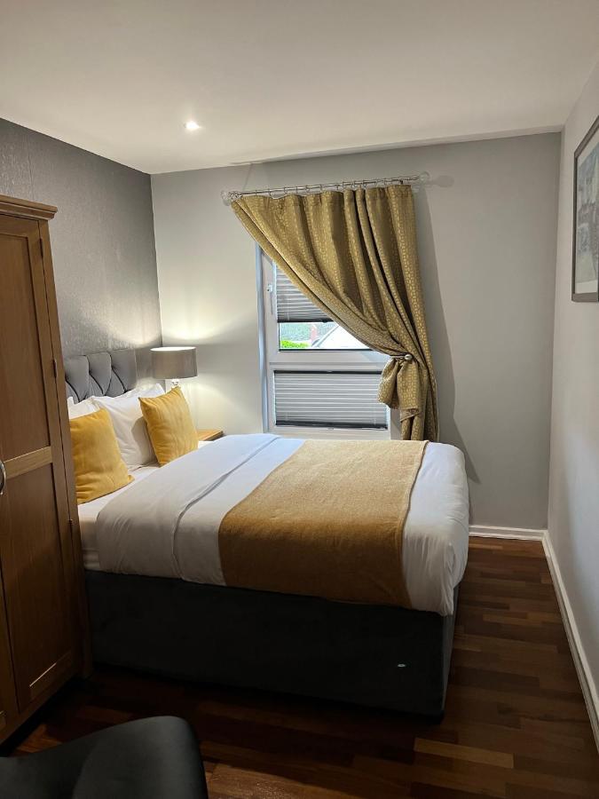 Cockledora, A Luxury Ground Floor Beachfront Apartment Llanelli Zewnętrze zdjęcie